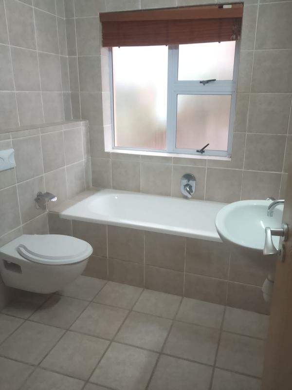 3 Bedroom Property for Sale in Harbour Island Western Cape